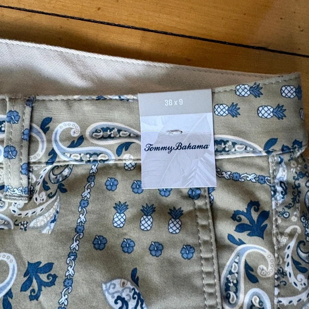 Tommy Bahama Boracay Shorts Mens 38 Paisley Bandana 9
